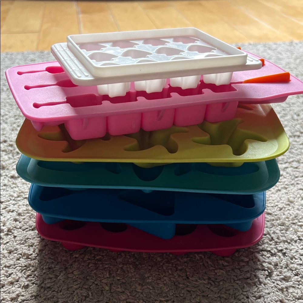 Colorful Ice Cube Tray Set